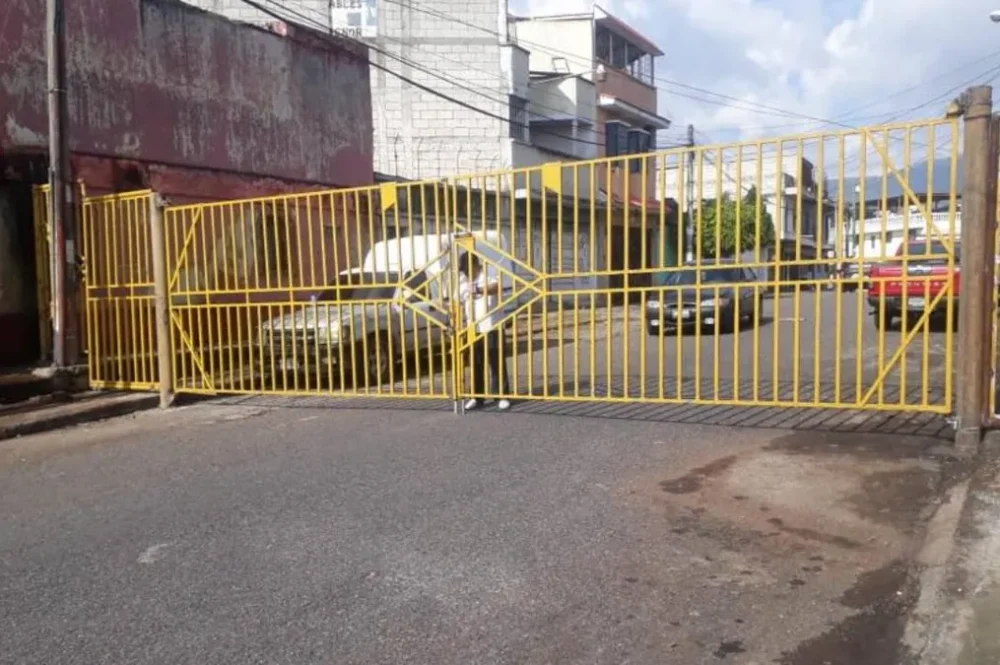 porton-villa-allende-cordoba