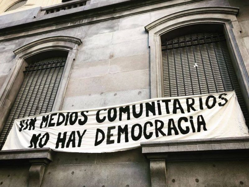 sIN-MEDIOS-COMUNITARIOS-1024x715