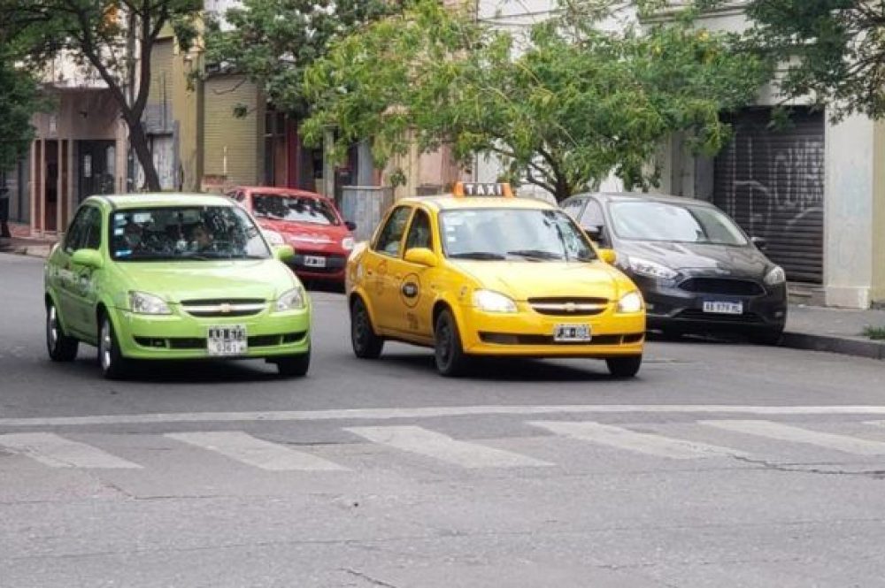 taxi-remis-cordoba-696x392